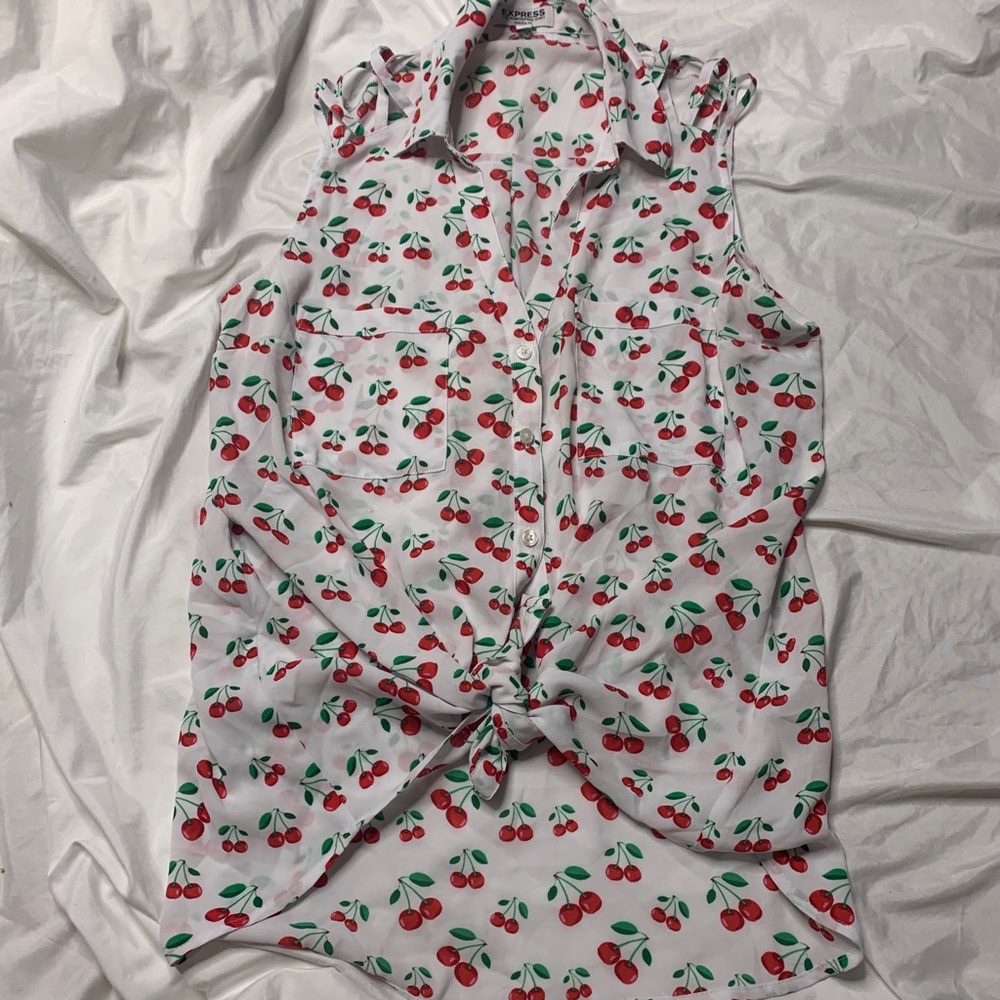 Express Cheery Sleeveless shirt